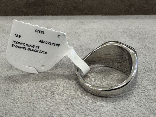 Fingerring MASERATI ICONIC RING SS ENAMEL BLACK SZ25