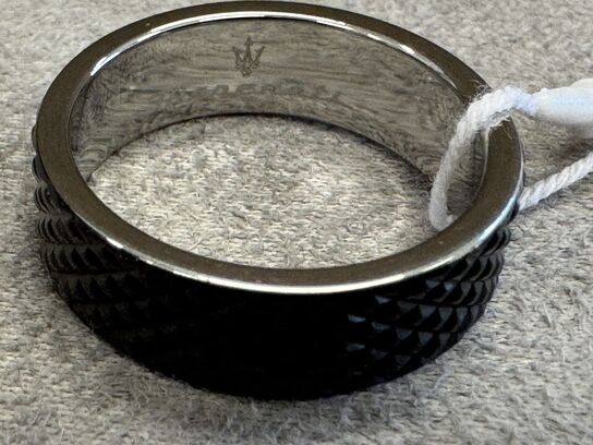 Fingerring MASERATI ICONIC RING BAND SS BLACK SZ23