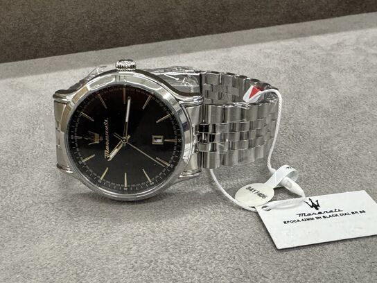 Armbåndsur  MASERATI EPOCA 42 MM 3H BLACK DIAL BR SS