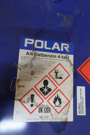 194 liter alkylatbenzin 4-takt 