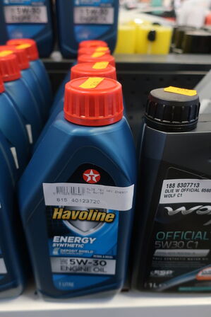 5 stk. motorolie HAVOLINE 5W-30 samt 1 stk. WOLF 5W30 C1