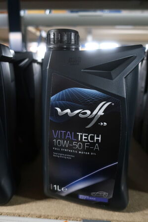 9 stk. motorolie WOLF
