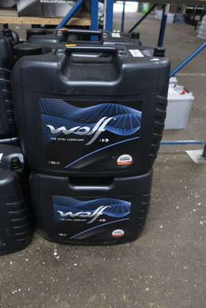 40 liter motorolie WOLF Tractofluid 170BM 