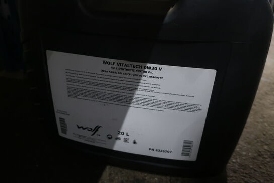 20 liter motorolie 0W30 samt 20 liter gearkasseolie ATF LIFE Protect 8