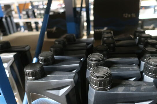 6 stk. gearkasseolie samt 5 stk. motorolie WOLF 