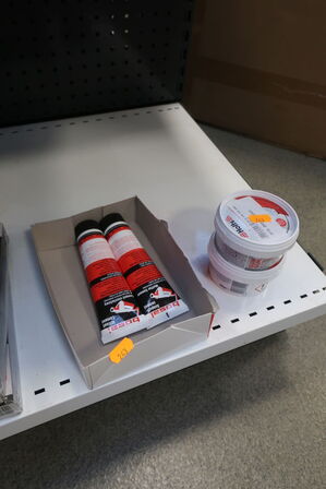 Diverse lim fra LOCTITE m.v. 