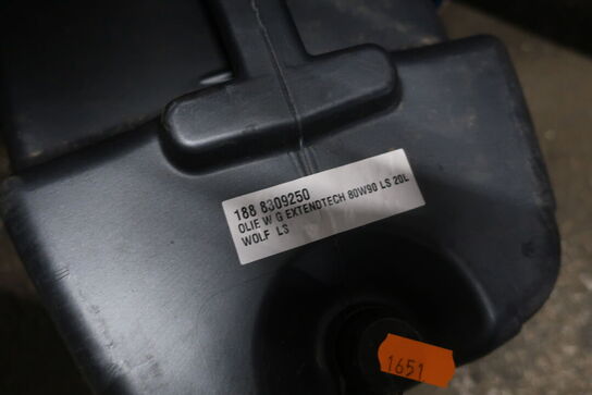 40 liter gearolie WOLF 80W90 LS