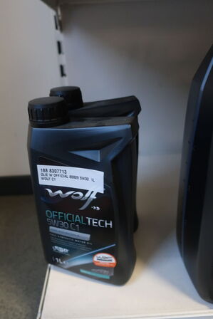 2 stk. motorolie WOLF 5W30 C1