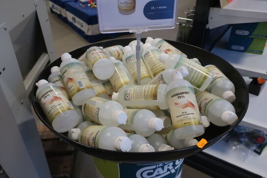 Håndsprit samt stander 