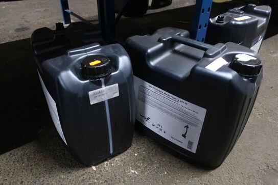 20 liter gearkasseolie WOLF ATF FE samt 20 liter motorolie 5W30 C2