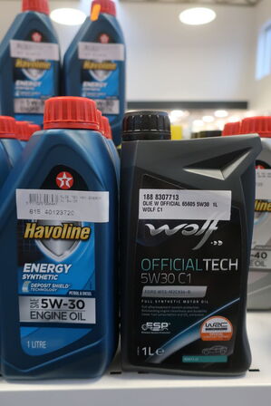 5 stk. motorolie HAVOLINE 5W-30 samt 1 stk. WOLF 5W30 C1