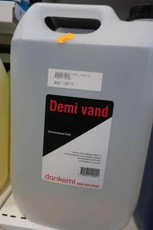 3 stk. demineraliseret vand DANKEMI 