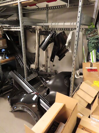 Diverse reservedele på loft SE BILLEDER