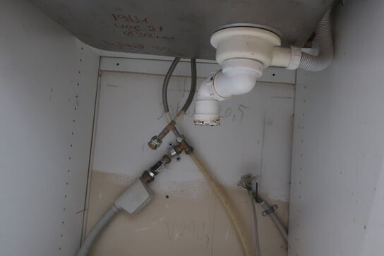 Stålbordplade med vask og kogeplade