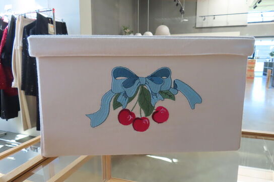 Opbevaringskasse KONGENS SLØJD CHERRY BOW