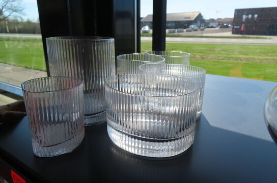 Diverse glas MUUBS