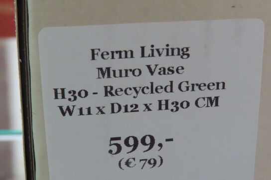 Vase FERM LIVING