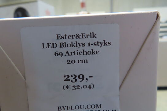2 stk. Lys ESTER & ERIK