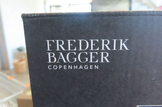 2 stk. Glas FREDERIK BAGGER