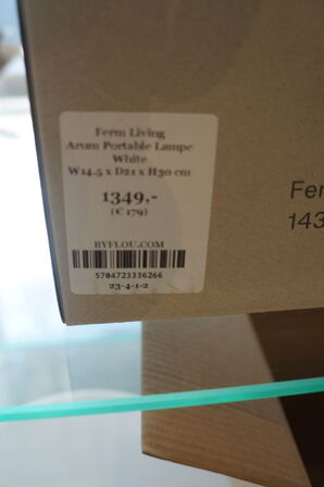 Bordlampe FERM LIVING