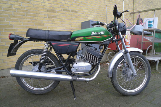 MC, Benelli 2T125cc MOMSFRI