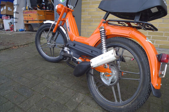 Knallert, PUCK Maxi S, Orange metal MOMSFRI