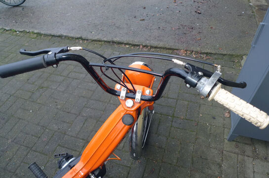 Knallert, PUCK Maxi S, Orange metal MOMSFRI