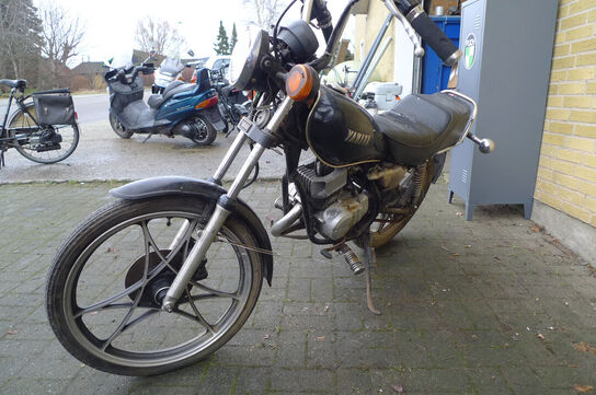 MC, Yamaha RX80 MOMSFRI