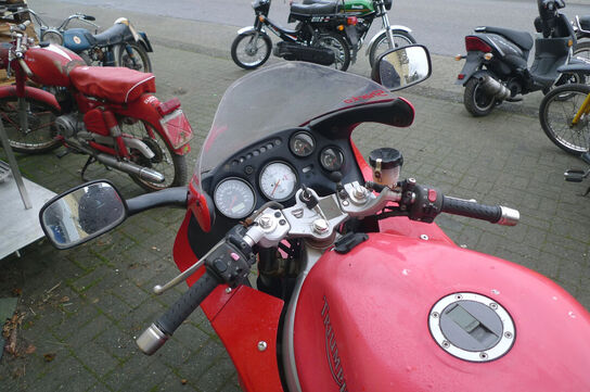 MC, Triumph 955 Sprint ST 0165 MOMSFRI