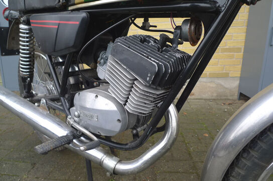 MC, Benelli 2T125cc MOMSFRI