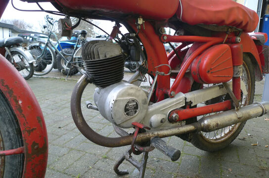 MC, Benelli 2T125cc MOMSFRI