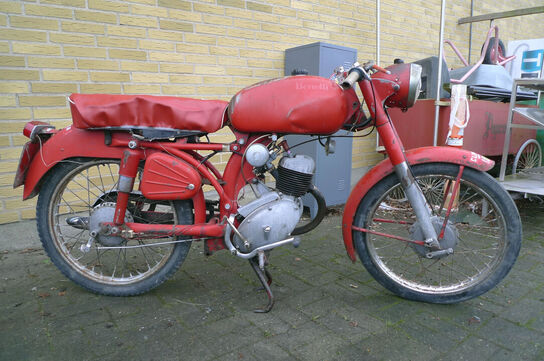 MC, Benelli 2T125cc MOMSFRI