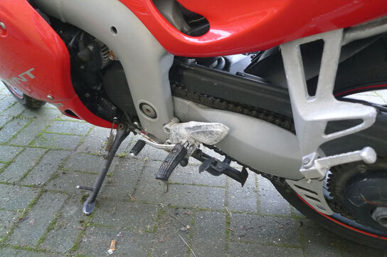 MC, Triumph 955 Sprint ST 0165 MOMSFRI