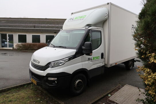 Fyns Hvidevare Levering ApS *Del 1 - Varebiler IVECO - Sækkevogne - Pappressere m.m.*