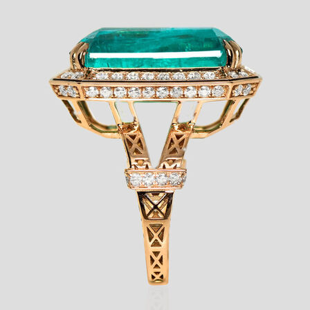 18,70 ct. fin og sjælden smaragd og diamantring i 18 kt. rosèguld