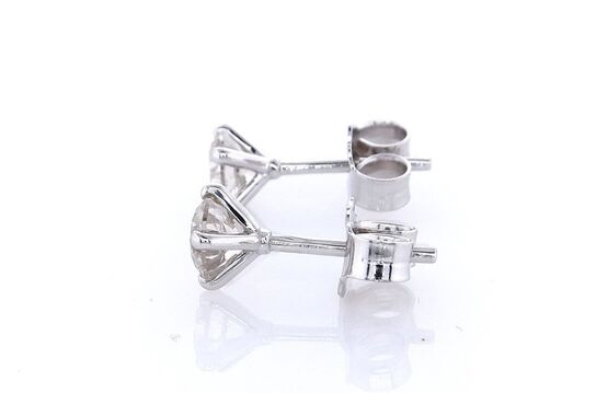 1,02 ct.naturlige diamantørestikker, 14kt. hvidguld