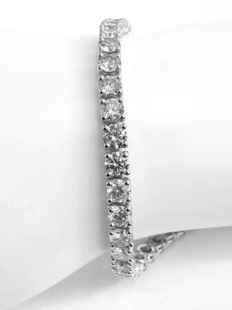 8,87 ct. naturlig diamant tennisarmbånd. 14 kt. hvidguld