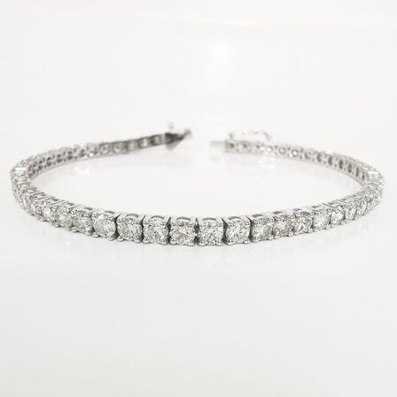 8,87 ct. naturlig diamant tennisarmbånd. 14 kt. hvidguld