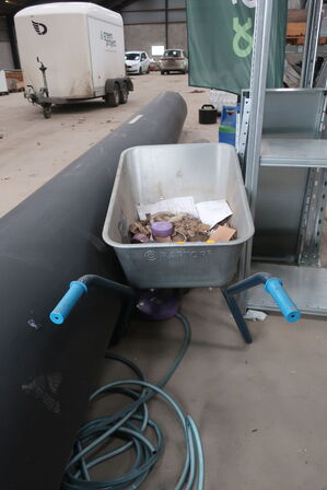 Trillebør med indhold