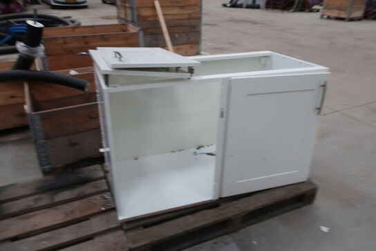 Div. EURO-paller, pallerammer, varelager og reservedele