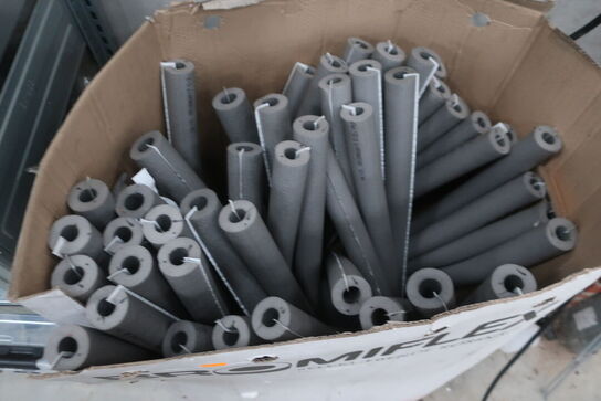 Kasse med rørisolering