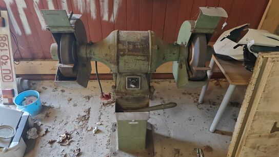 Biler, Maskiner, Materialer (MOMSFRI)