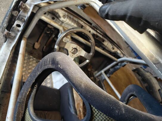 BMW E30 1983 Racer karrosseri (MOMSFRI)