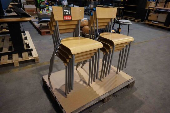 8 stk Stabelbare stole 