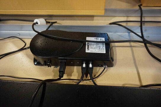 2 stk Elektriske hævesænkeborde med fire skuffemoduler 