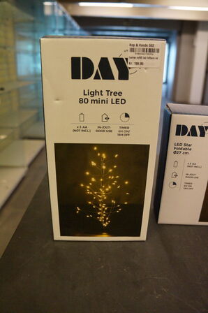 Diverse LED lystræer mv. 