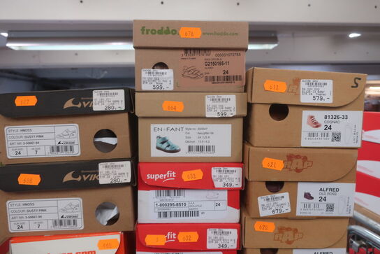 16 par sko størrelse 24