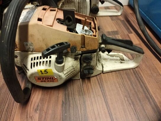5 stk. Kædesave STILL, 1 stk. græstrimmer, 4 stk. kædesave og trimmer