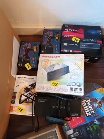 Mediacenter BOSE og diverse IT udstyr og spil