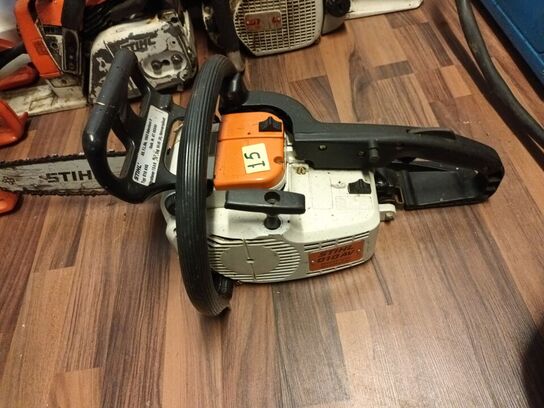 5 stk. Kædesave STILL, 1 stk. græstrimmer, 4 stk. kædesave og trimmer